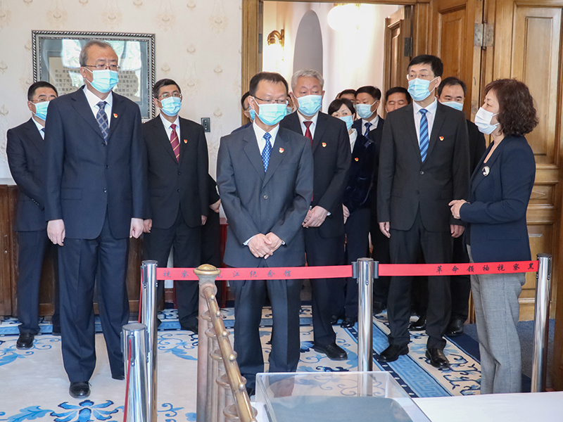 张巍在革命领袖视察黑龙江纪念馆参观学习时强调 03.jpg