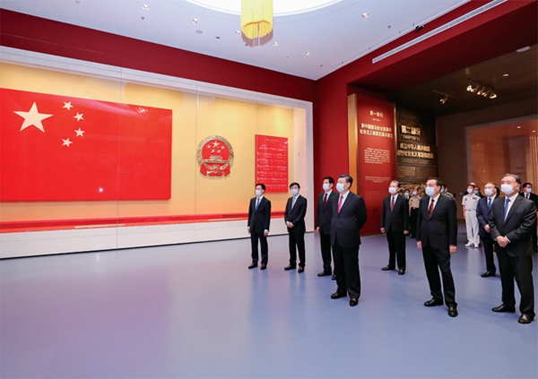 《求是》杂志发表习近平总书记重要文章《总结党的历史经验，加强党的政治建设》02.jpg
