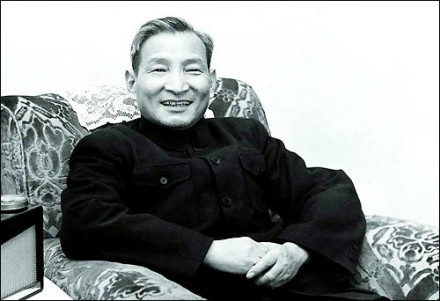 陈云.jpg