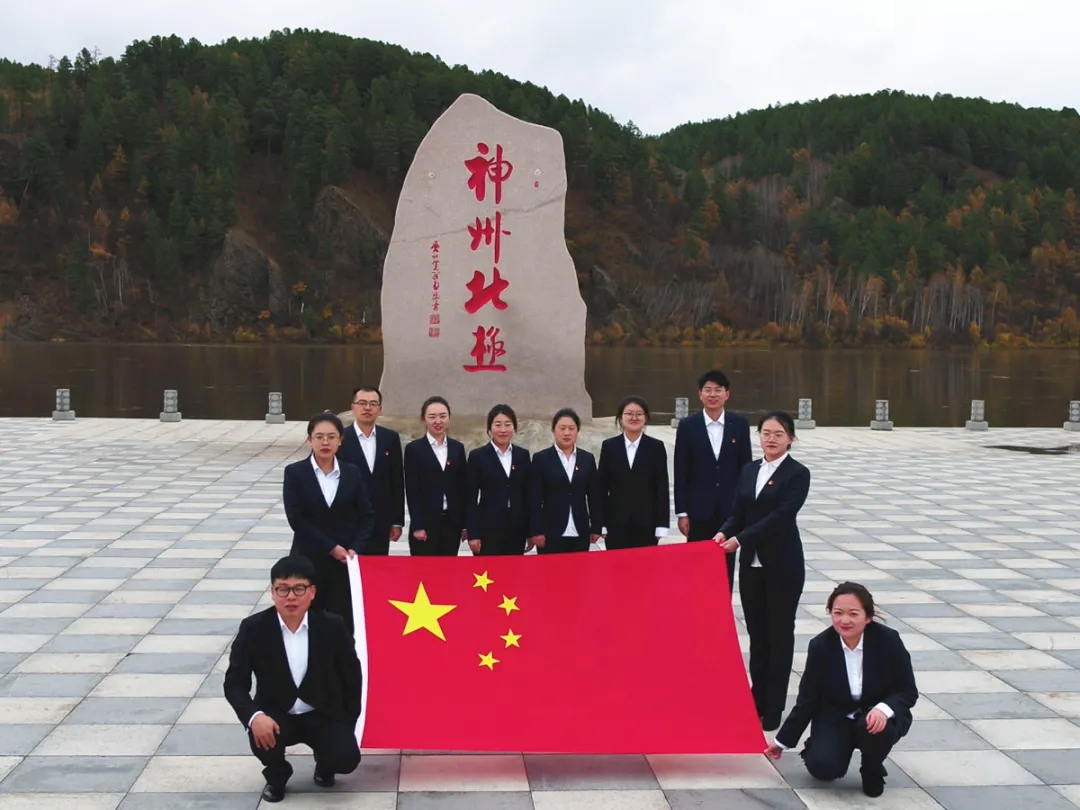 镜头02.webp.jpg