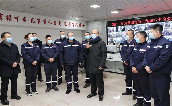 许勤：把党的十九届六中全会精神传达贯彻到最基层 05.jpg