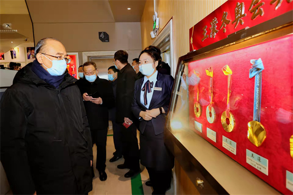许勤：把党的十九届六中全会精神传达贯彻到最基层 06.jpg