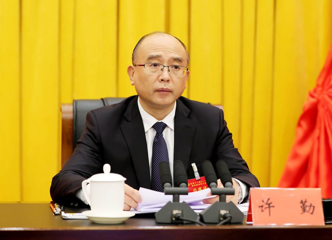 省委十二届十一次全会暨省委经济工作会议在哈尔滨召开02.jpg
