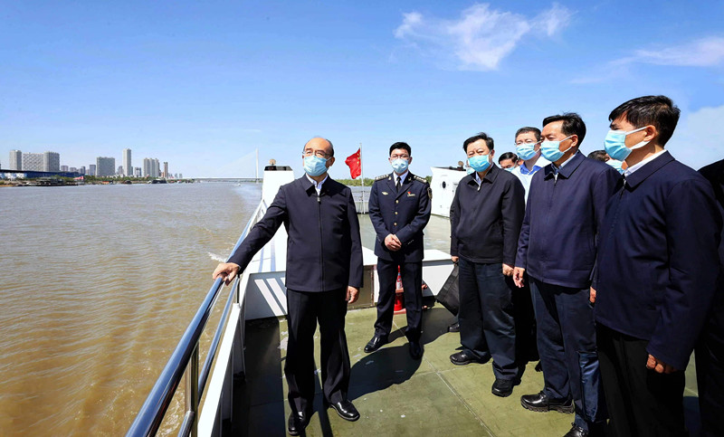 许勤：坚决贯彻习近平生态文明思想 保护提升全省河湖生态环境质量01.jpg